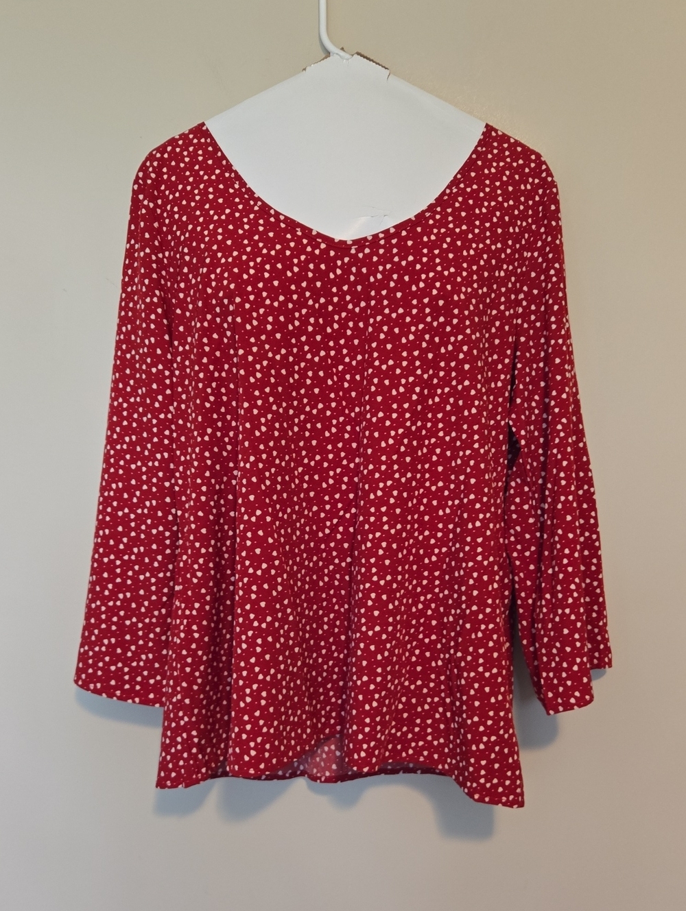 Women’s Red Heart-Print Long Sleeve Top